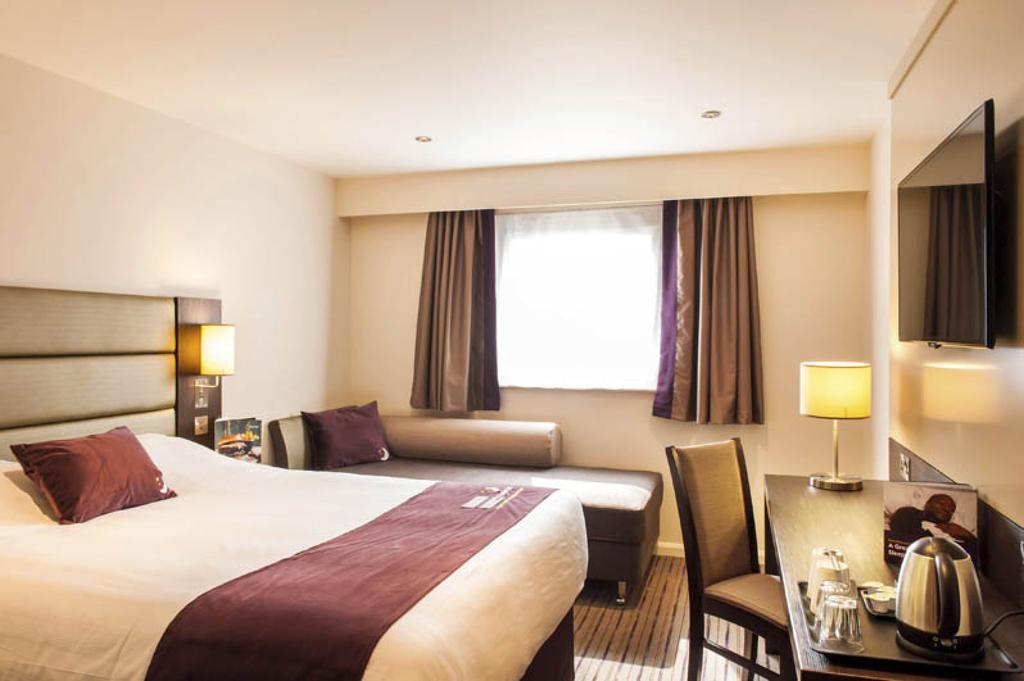 Premier Inn Inverness East Bilik gambar