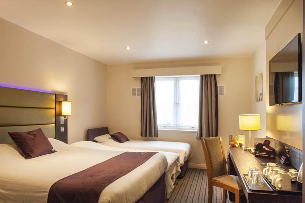 Premier Inn Inverness East Bilik gambar